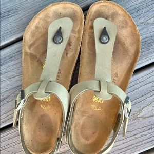 EUC. Birkenstock Gizeh with unique ankle strap.